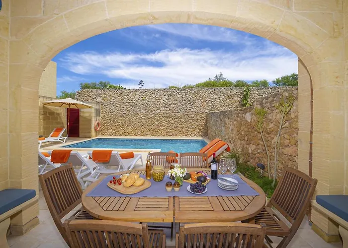 Narcisa カントリーハウス ナダ