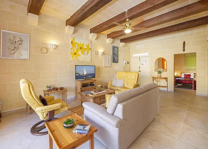 Kır Evi Narcisa Nadur